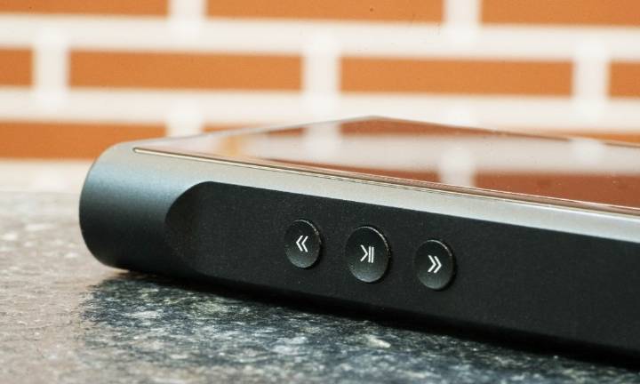 一臺好好過日子的前端——山靈旗艦M8測評