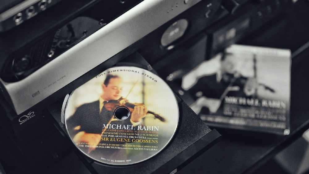 唱片不止為師還能為友！年輕音樂發燒友的第一部臺式CD音樂播放器